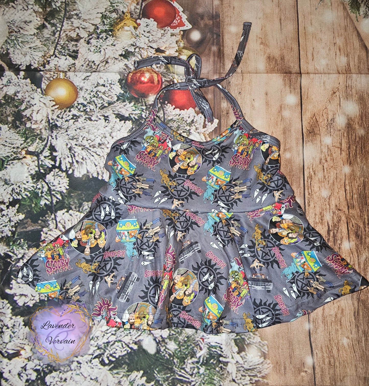 Super sleuth mashup tops
